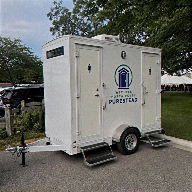 Luxury restroom trailer rental Wichita
